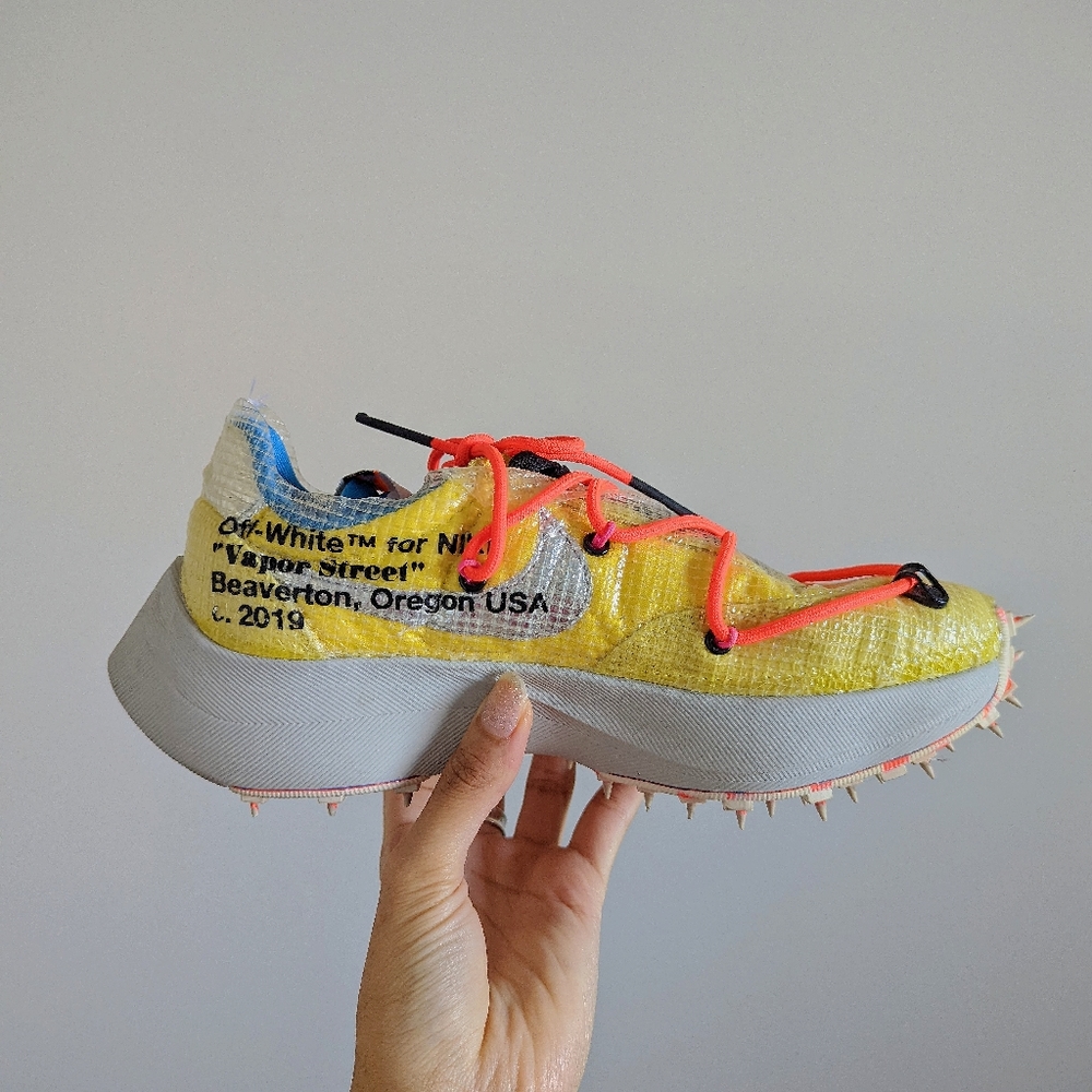 Off-White x Nike Vapor Street 'tour yellow's low top sneakers